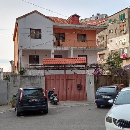 Guest House Shkodra Extérieur photo