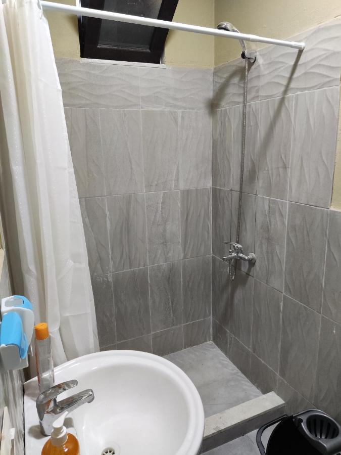 Guest House Shkodra Extérieur photo